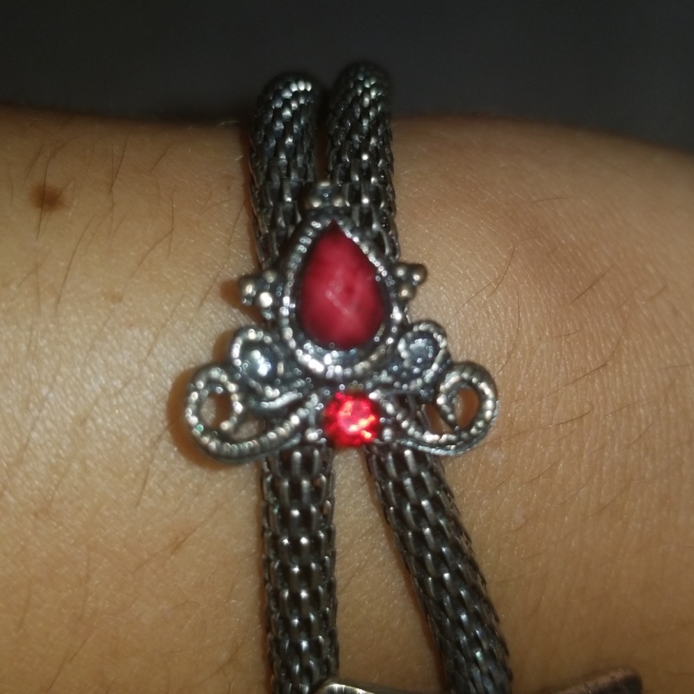 💥Red rhinestones flower bracelet - Picture 7 of 7